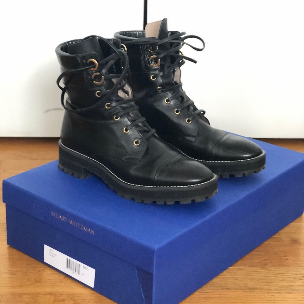 Like new Stuart Weitzman Black combat boots 8.5
